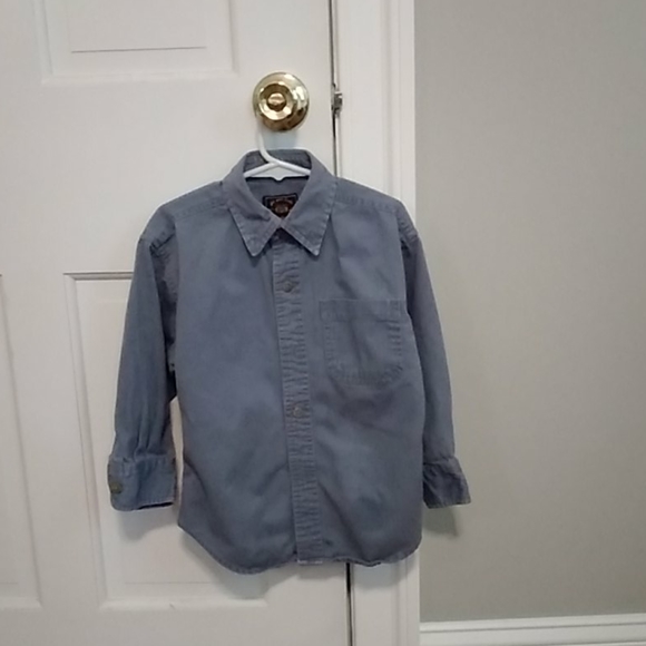 Three size 5 and 4/5 button down shirts - Picture 4 of 4
